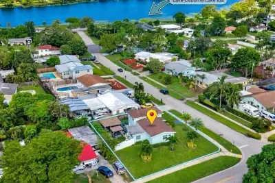 1407 Ontario Dr, Lake Worth: photo 1 of 22