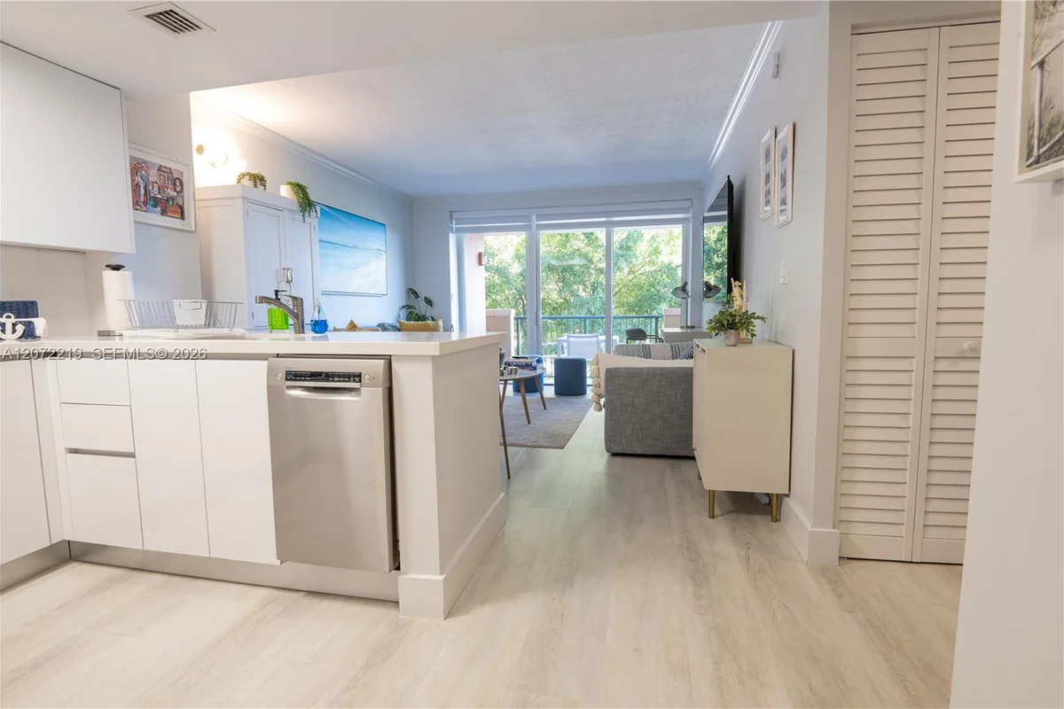2951 S Bayshore Dr #505, Miami: photo 1 of 18