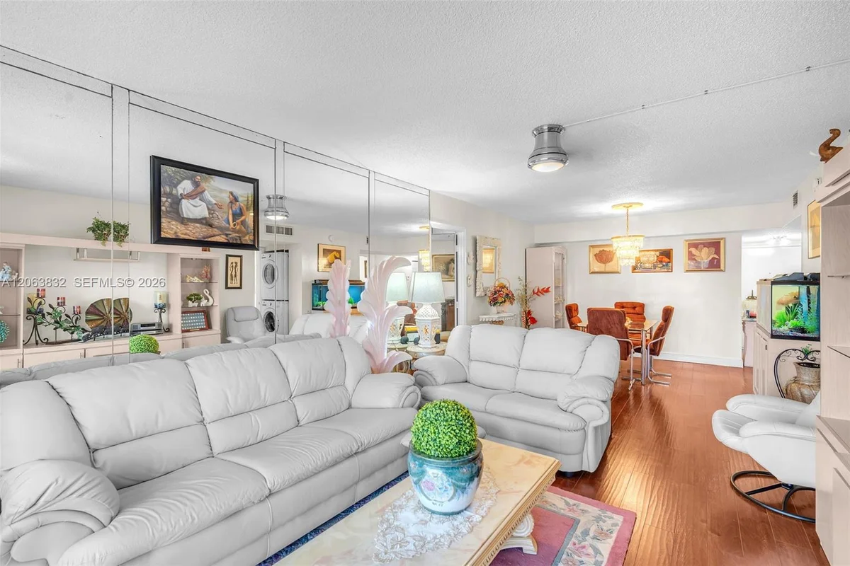 4160 Inverrary Dr #308, Lauderhill: photo 1 of 28