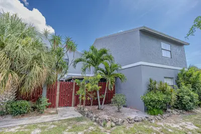7 Crossings Cir #C, Boynton Beach: photo 1 of 25