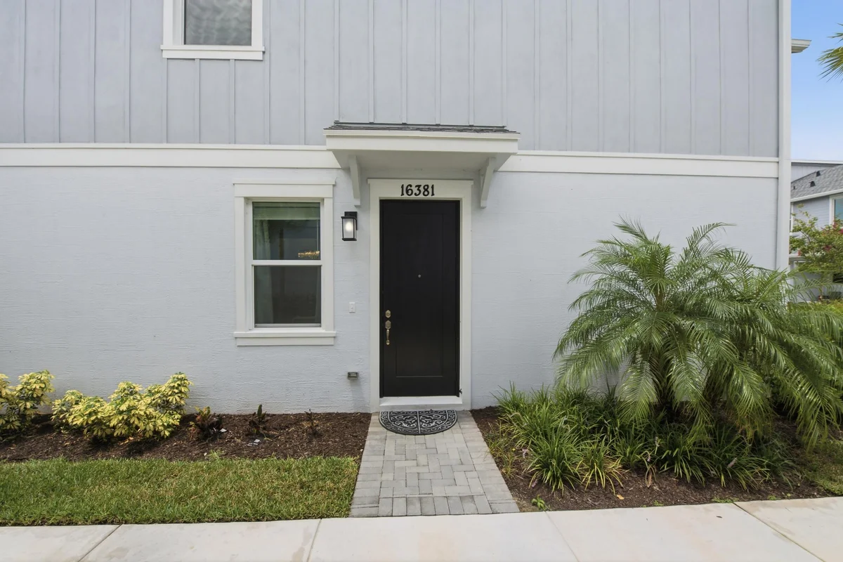 16381 Mirabell Mnr Ln, Westlake: photo 1 of 39