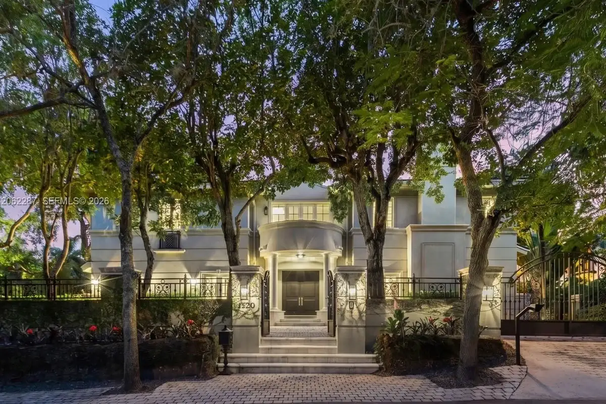 3460 S Moorings Way, Miami: photo 1 of 51