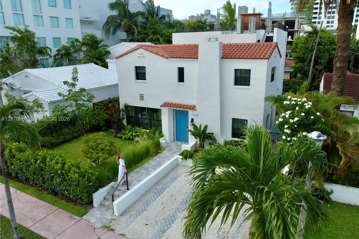 1320 Flamingo Way, Miami Beach: photo 1 of 13