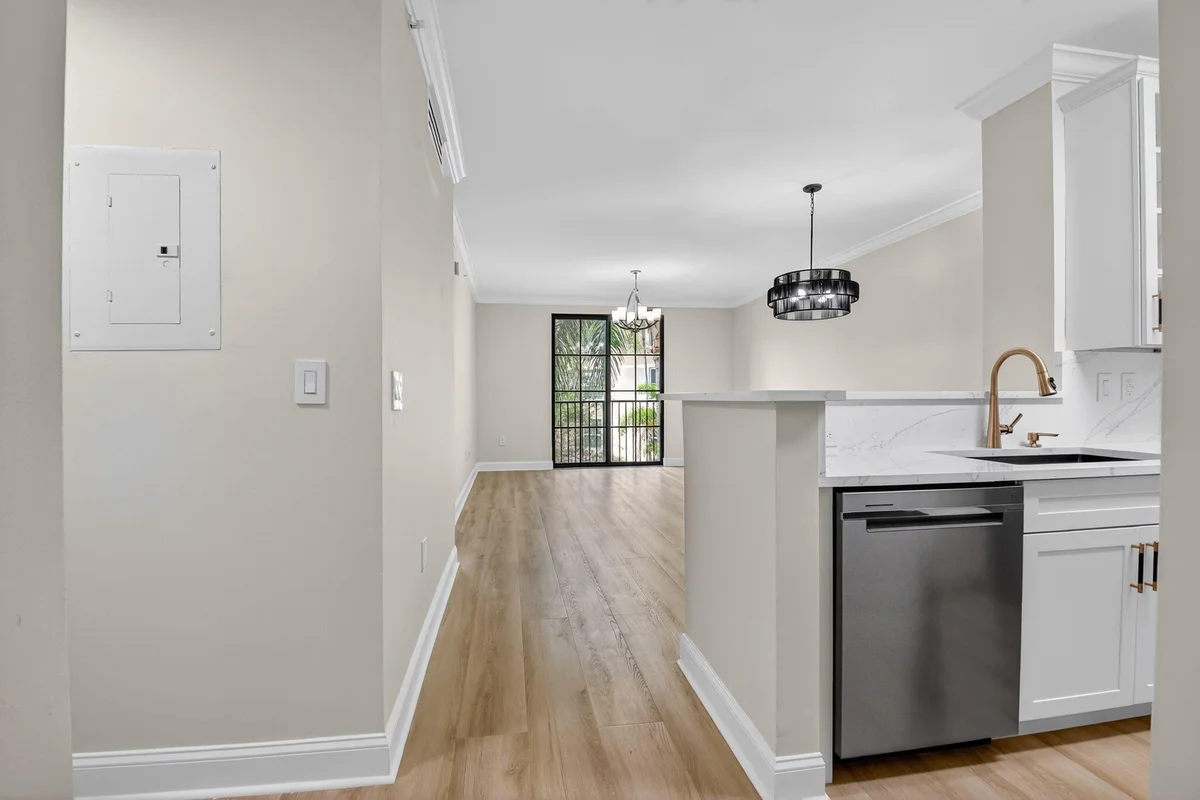630 S Sapodilla Ave #412, West Palm Beach: photo 1 of 46