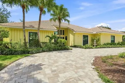 1 Wycliff Rd, Palm Beach Gardens: photo 1 of 42