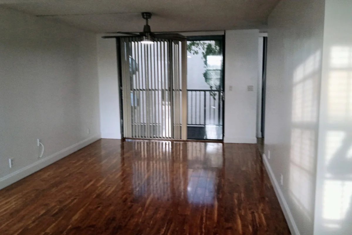 3550 Blue Lake Dr #405, Pompano Beach: photo 1 of 5