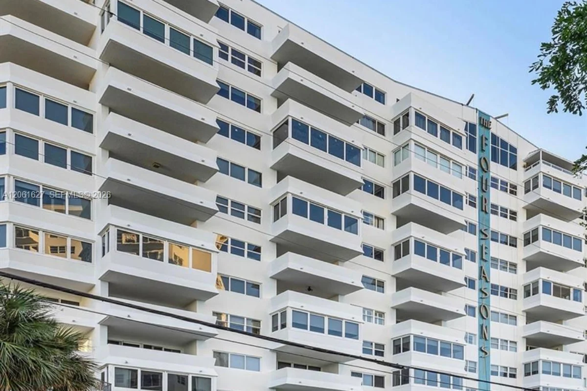 333 Sunset Dr #108, Fort Lauderdale: photo 1 of 38