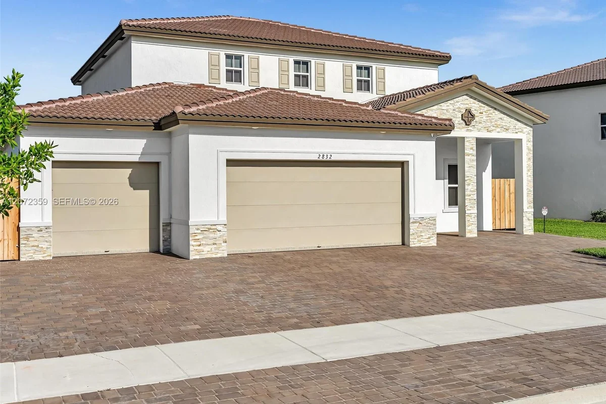 2832 SE 23rd Ave, Homestead: photo 1 of 66