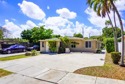 1314 S 20th Ave, Hollywood: photo 1 of 8