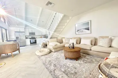 1605 S Us Hwy 1 #8H, Jupiter: photo 1 of 18