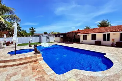 9601 SW 183rd St, Palmetto Bay: photo 1 of 29