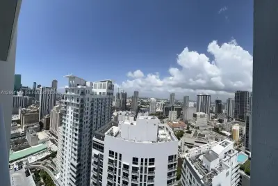 253 NE 2nd St #3806, Miami: photo 1 of 26