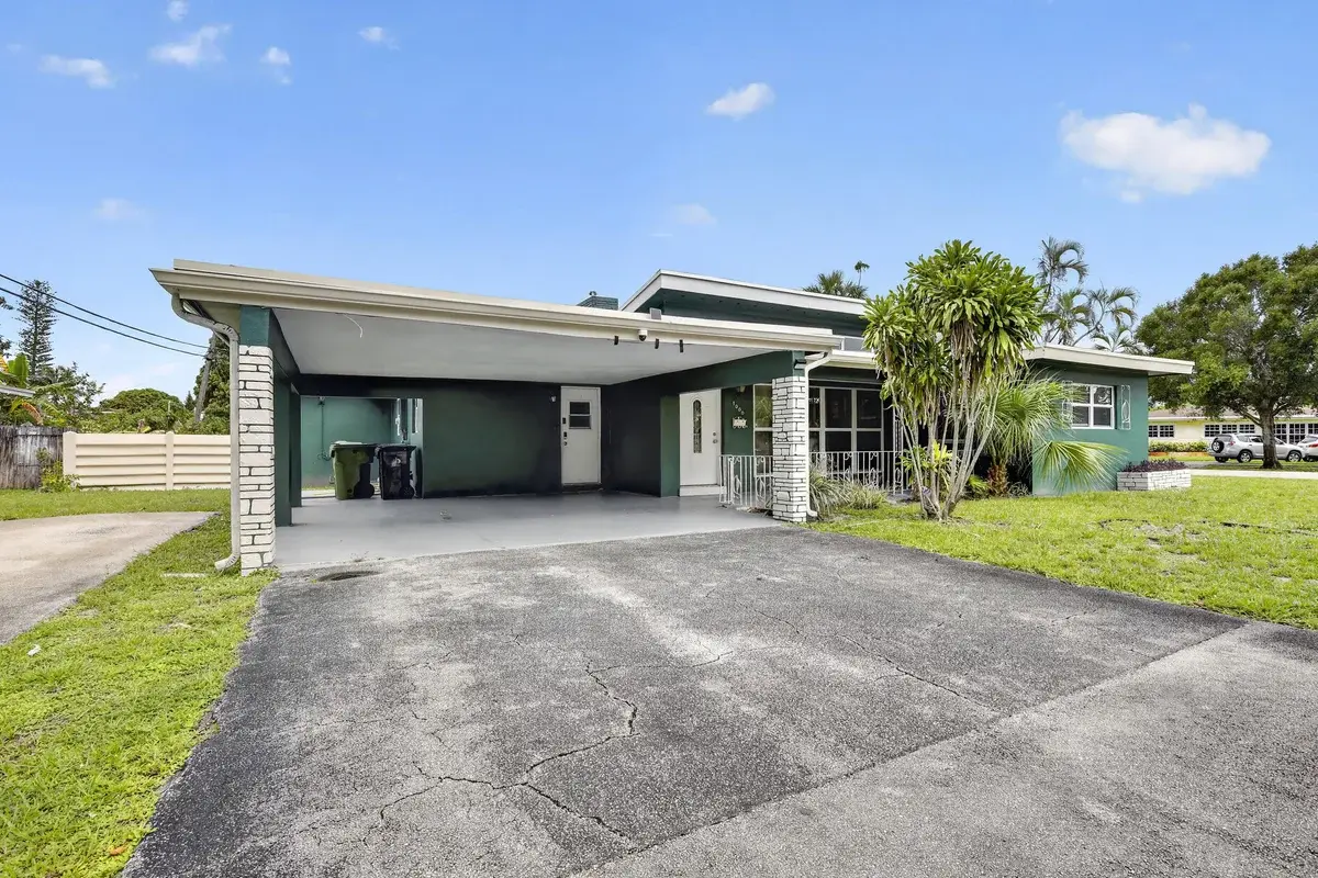 1000 Tennessee Ave, Fort Lauderdale: photo 1 of 34