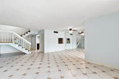 6511 Racquet Club Dr #46, Lauderhill: photo 1 of 28