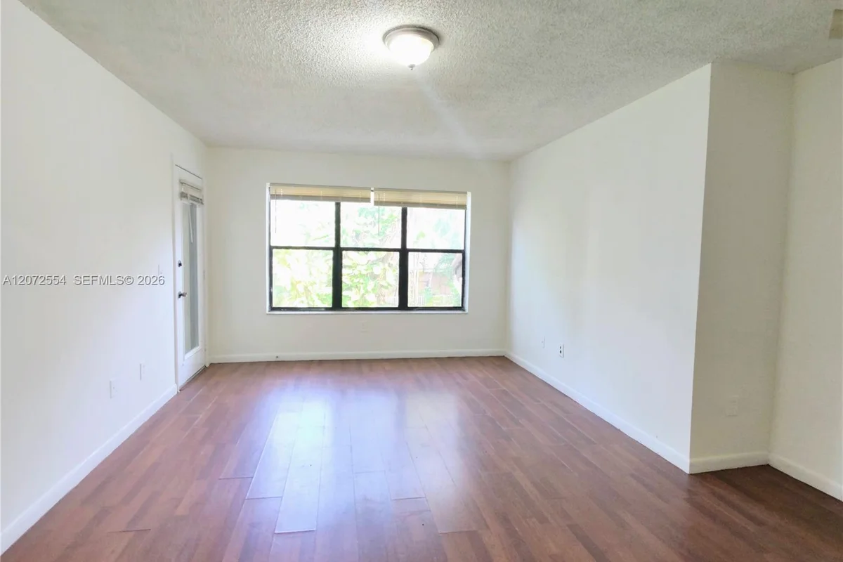 4241 W Mcnab Rd #27, Pompano Beach: photo 1 of 18
