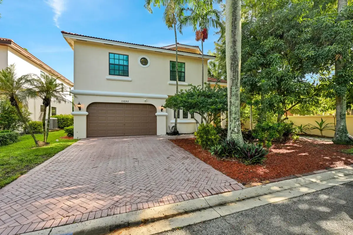 11695 NW 2nd St, Plantation: photo 1 of 30