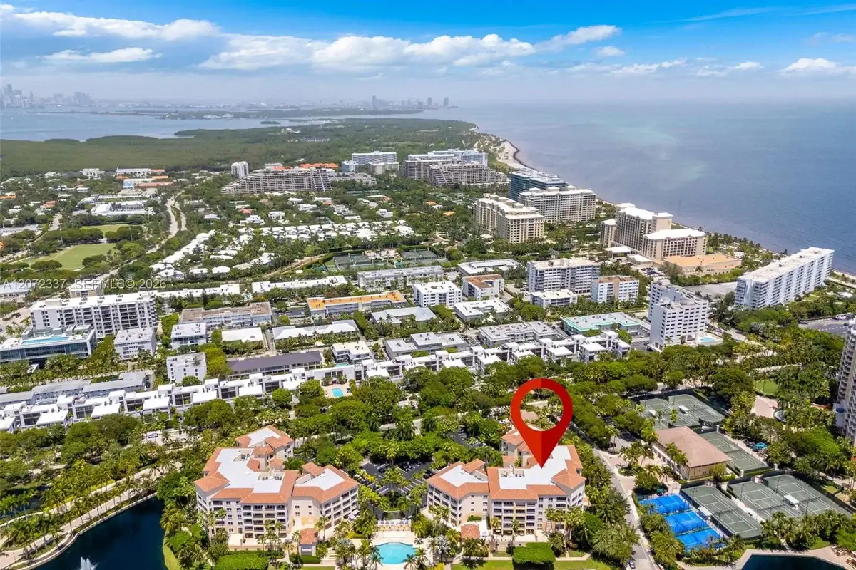 715 Crandon Blvd #PH-5, Key Biscayne: photo 1 of 50
