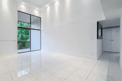20347 W Country Club Dr #TH15, Aventura: photo 1 of 23