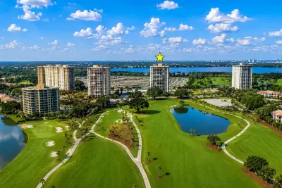 2400 Presidential Way #1105, West Palm Beach: photo 1 of 15