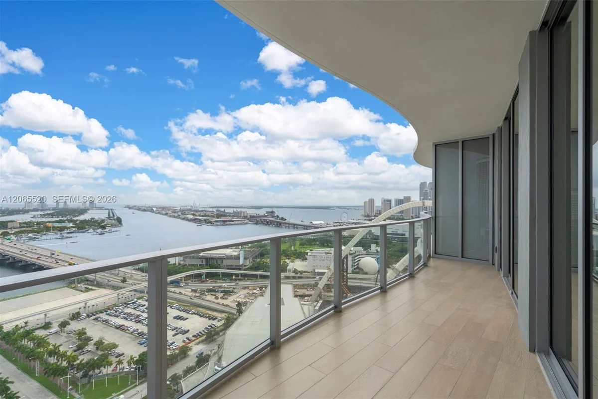 1400 Biscayne Blvd #2905, Miami: photo 1 of 51