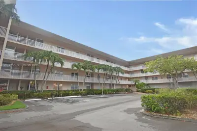 10414 NW 24th Pl #405, Sunrise: photo 1 of 23