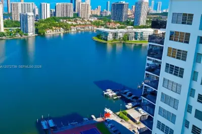 2780 NE 183rd St #717, Aventura: photo 1 of 27