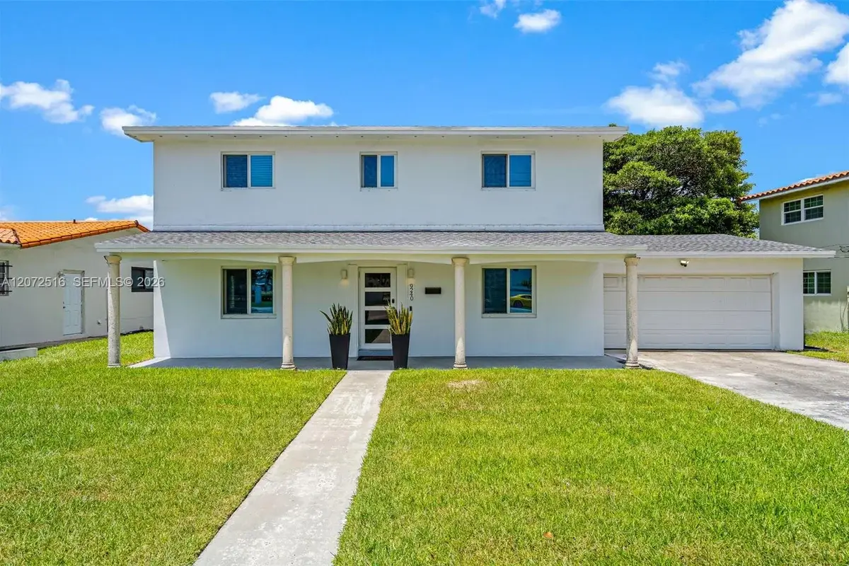 9240 NW 12th Ave, Miami: photo 1 of 48