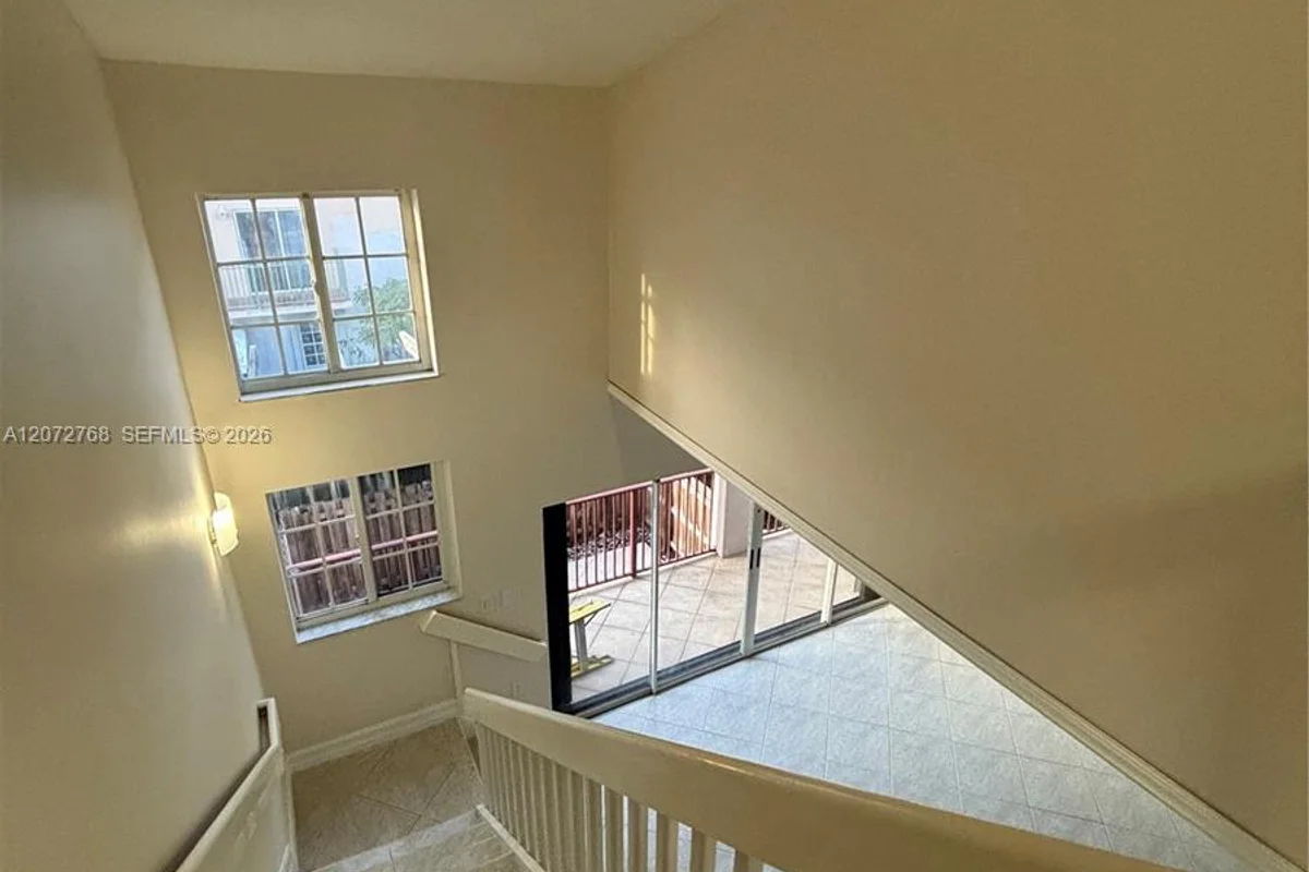 10151 SW 154th Cir Ct #108-4, Miami: photo 1 of 26