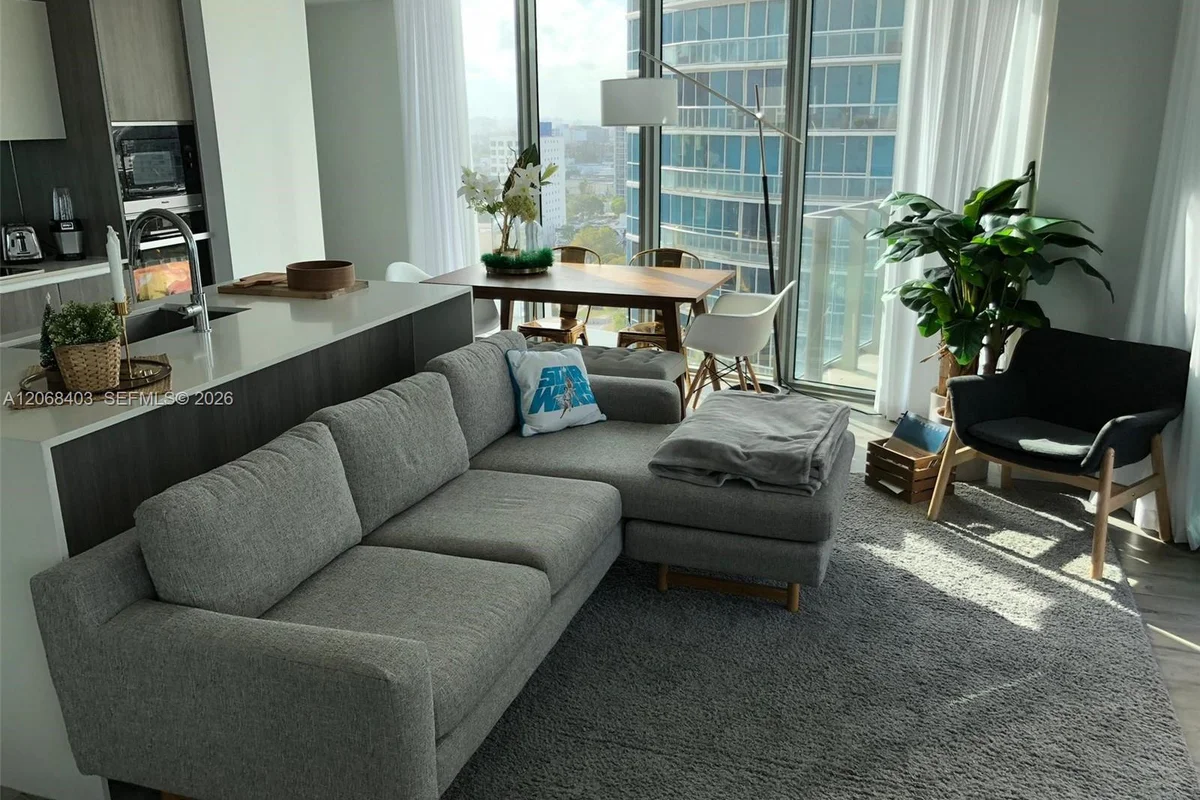2900 NE 7th Ave #1701, Miami: photo 1 of 15