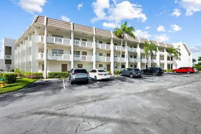 6890 Royal Palm Blvd #211H, Margate: photo 1 of 18