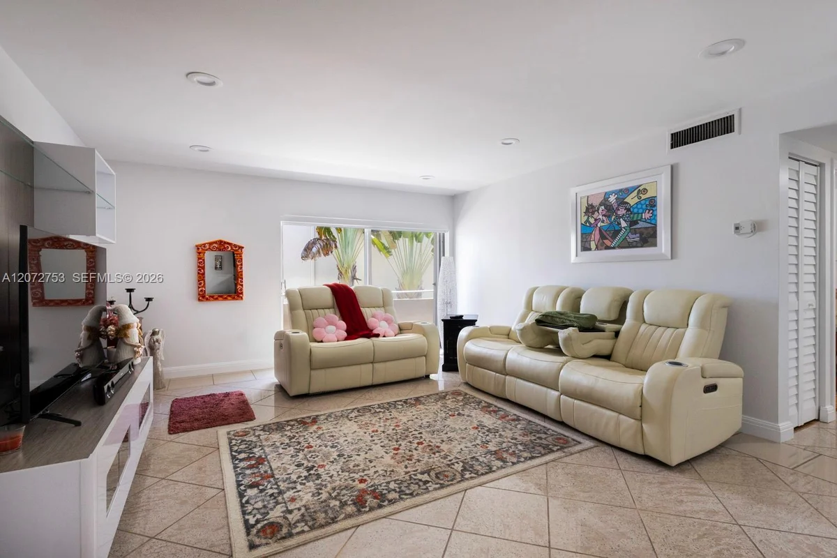 7757 SW 86th St #C-218, Miami: photo 1 of 16