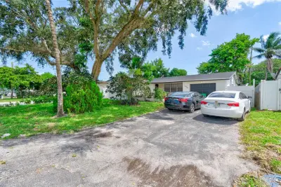 7636 Alhambra Blvd, Miramar: photo 1 of 36
