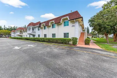700 SE 2nd Ave #317, Deerfield Beach: photo 1 of 49