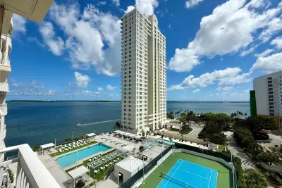770 Claughton Island Dr #1104, Miami: photo 1 of 35