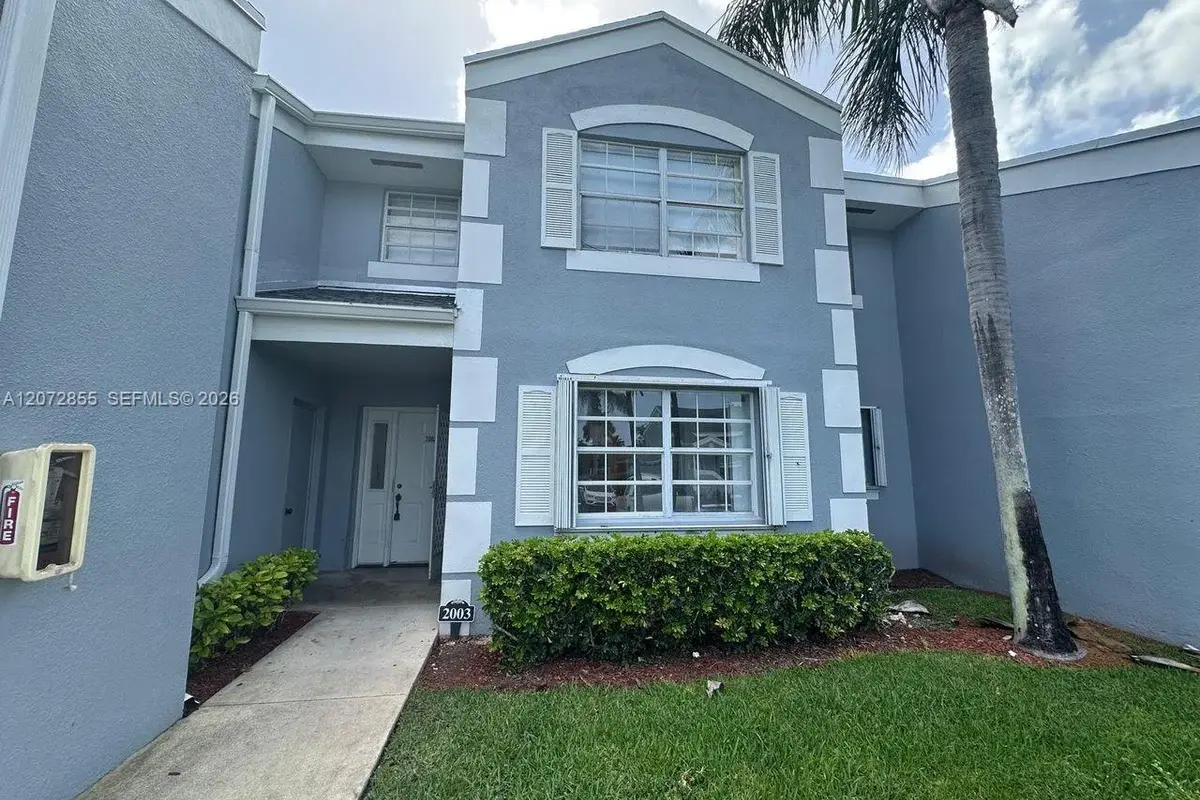 2003 SE 27th Dr #102-A, Homestead: photo 1 of 28