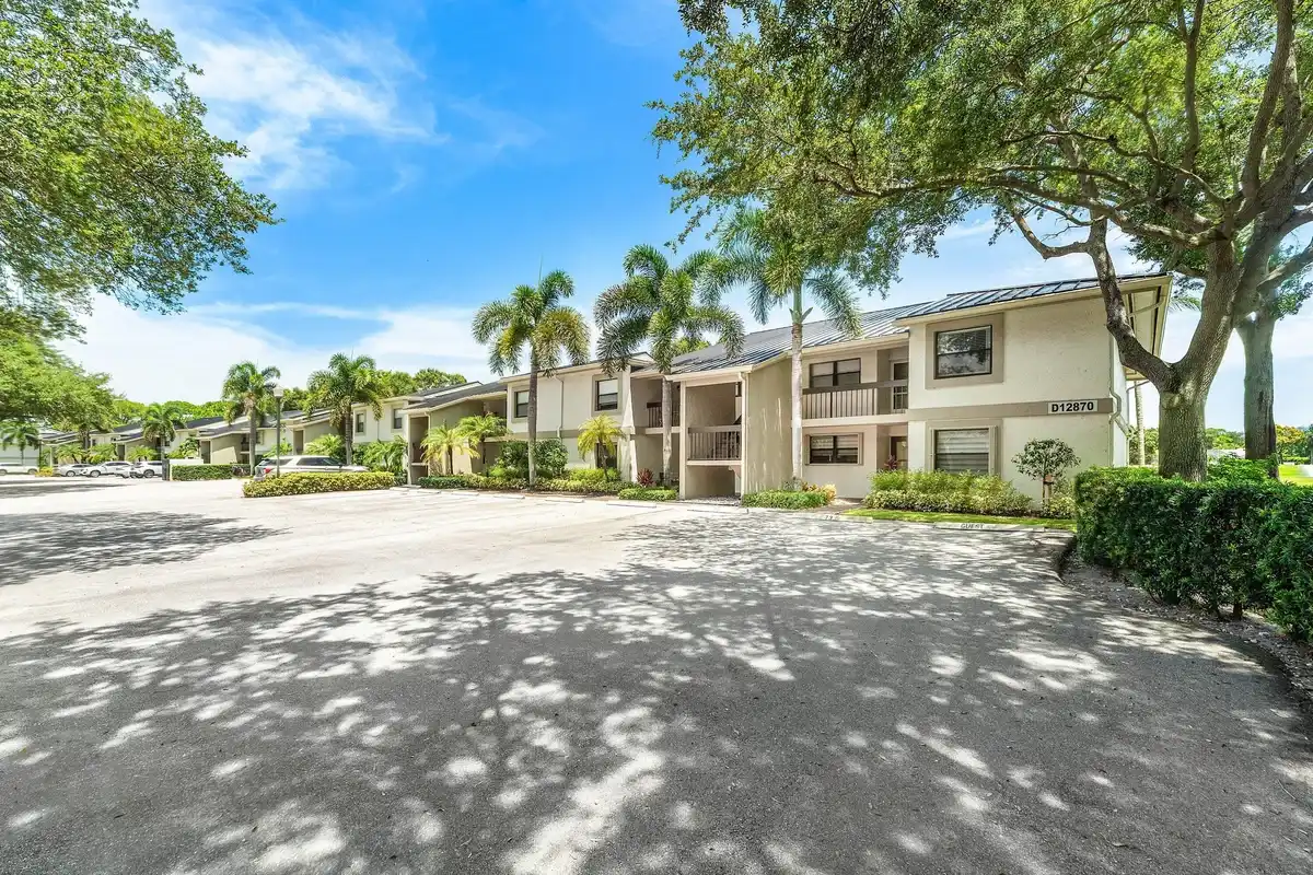 12870 Briarlake Dr #106, Palm Beach Gardens: photo 1 of 37