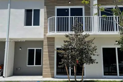 25851 SW 144th Ct, Homestead: photo 1 of 21