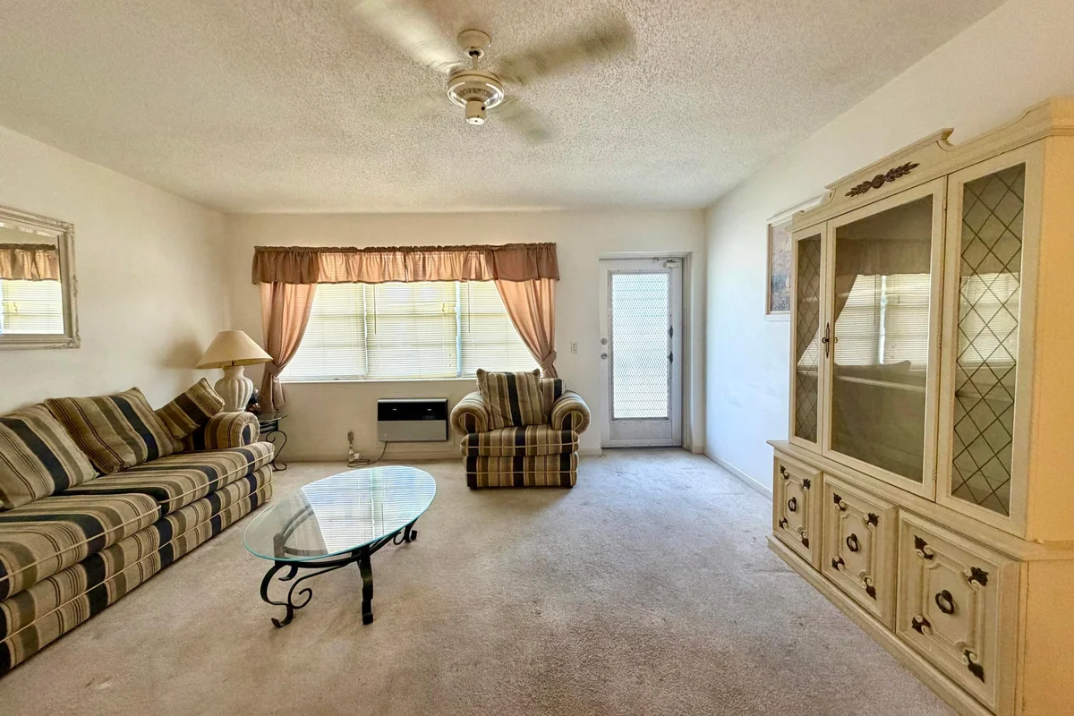 348 Northampton Q, West Palm Beach: photo 1 of 27