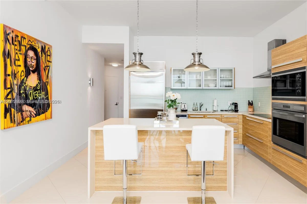 2020 N Bayshore Dr #1009, Miami: photo 1 of 19
