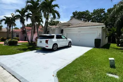 10895 Fillmore Dr, Boynton Beach: photo 1 of 22