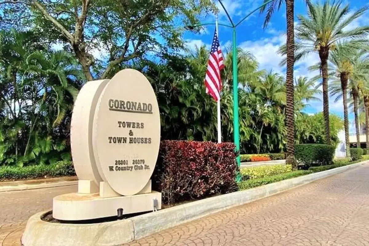 20335 W Country Club Dr #2408, Aventura: photo 1 of 34