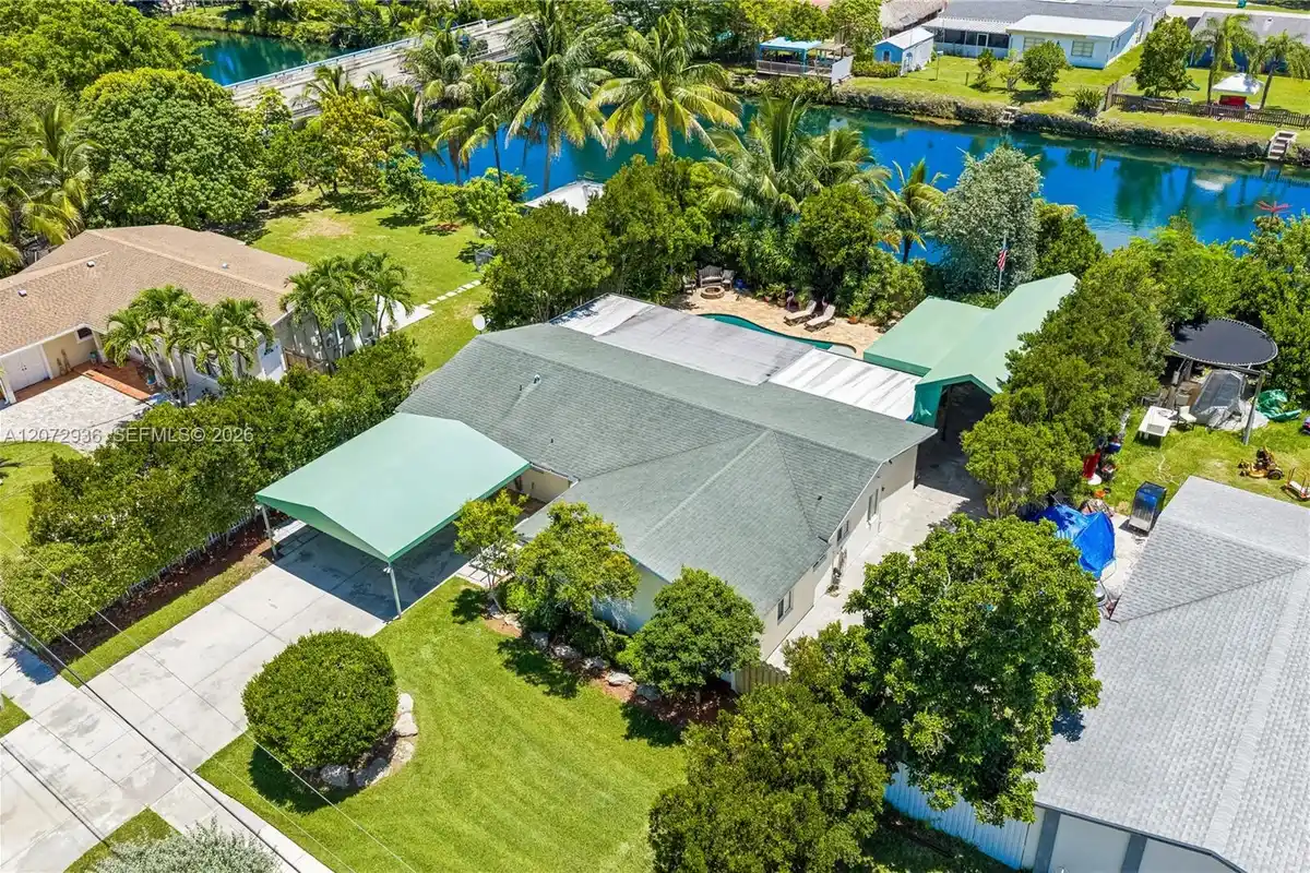 19511 Sterling Dr, Cutler Bay: photo 1 of 27