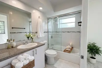 2861 NW 47th Ter #201A, Lauderdale Lakes: photo 1 of 19