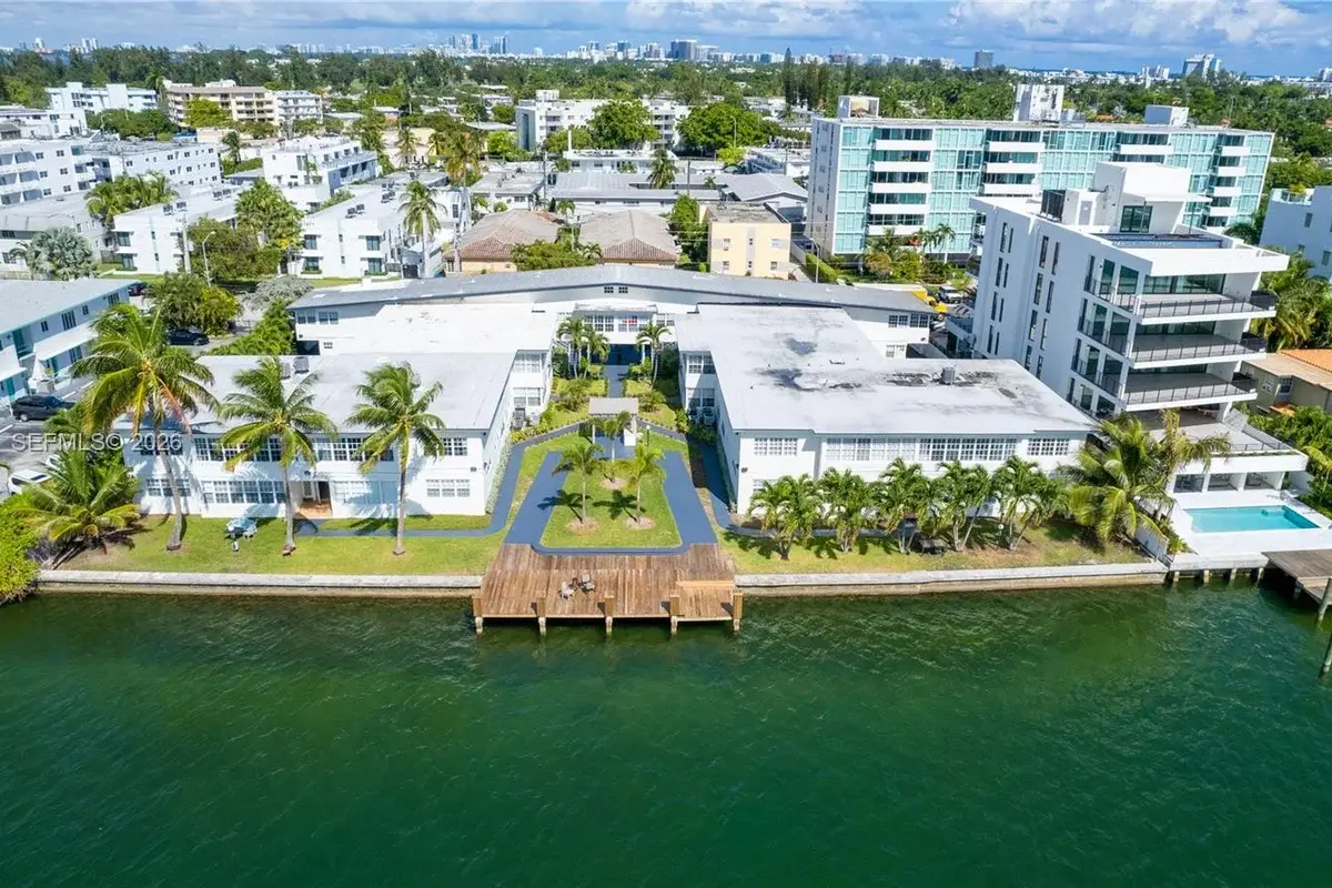 1940 Bay Dr #6, Miami Beach: photo 1 of 16