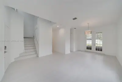 720 Falling Water Rd, Weston: photo 1 of 46