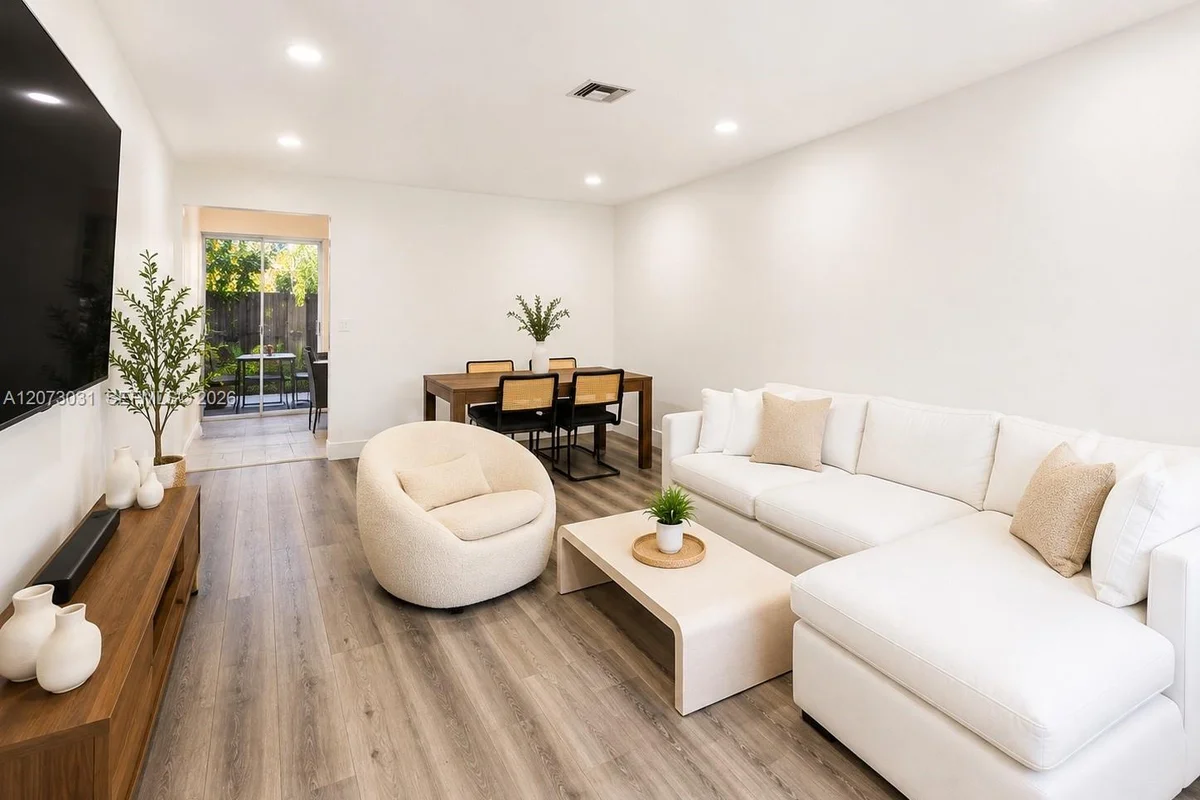 4555 Arthur St, Palm Beach Gardens: photo 1 of 10