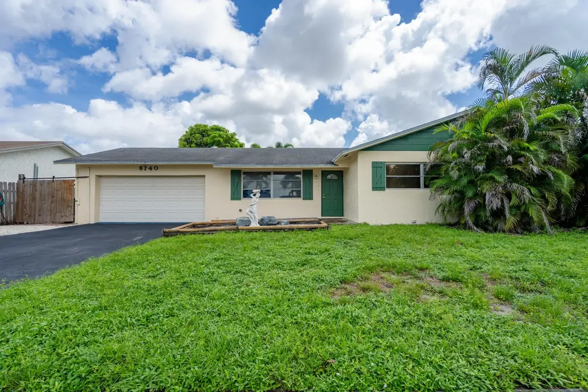 6740 NW 26th Ave, Fort Lauderdale: photo 1 of 17