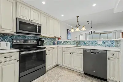 3090 N Course Dr #709, Pompano Beach: photo 1 of 38