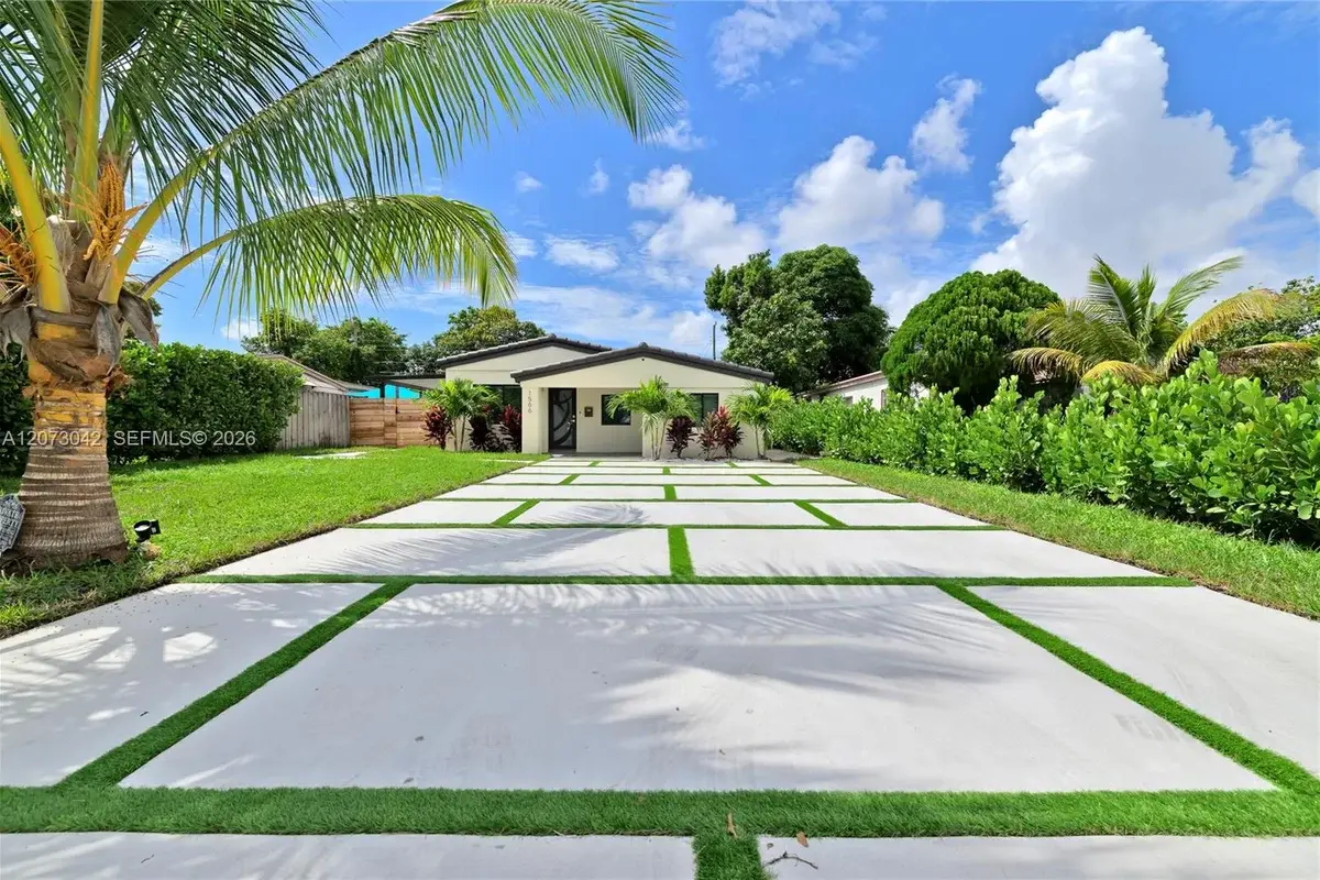 1566 NE 174th St, North Miami Beach: photo 1 of 22