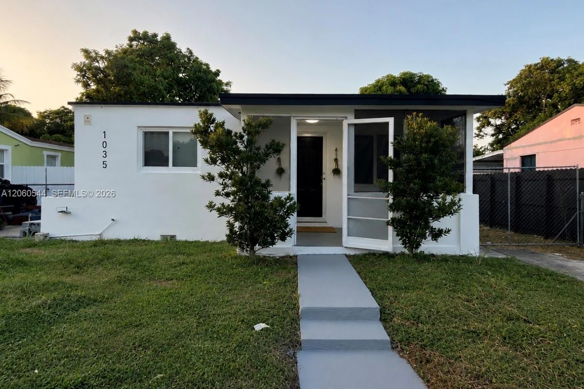 1035 Atlantic Ave, Opa-locka: photo 1 of 14